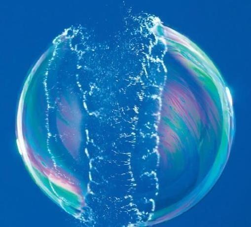 为什么肥皂气泡是圆的？优质 肥皂泡形成的原因